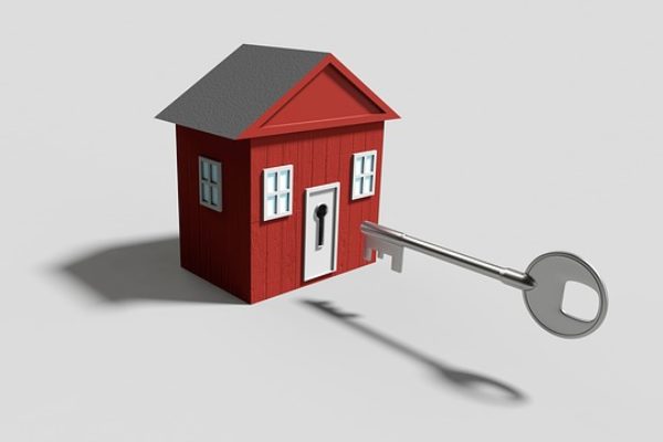 Acquistare casa tramite agenzia immobiliare?