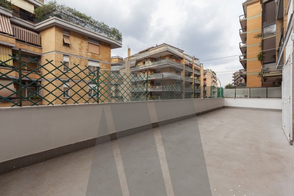 Tiburtina Via Donati 150 mq con terrazzo