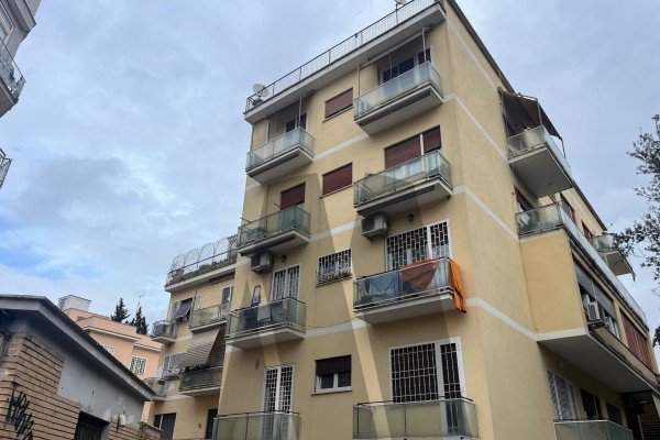 Citta Giardino Via Stelvio I Piano 96 mq