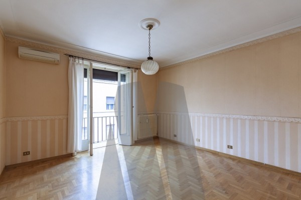 Via Paraguay IV piano 165 mq