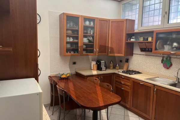 Borgo Pio Vicolo D'Orfeo Piano Rialzato 123 mq