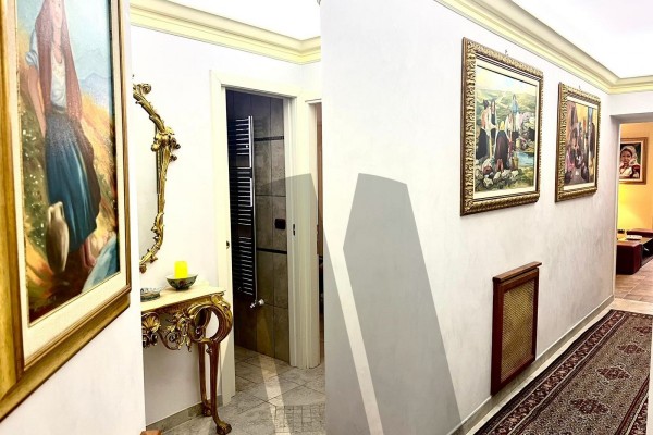 Borgo Pio Vicolo D'Orfeo Piano Rialzato 123 mq